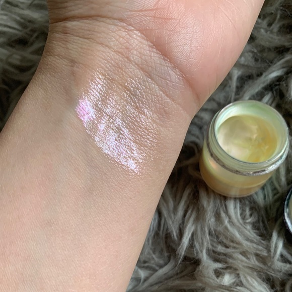 MAC Astonish all over gloss - Picture 2 of 6